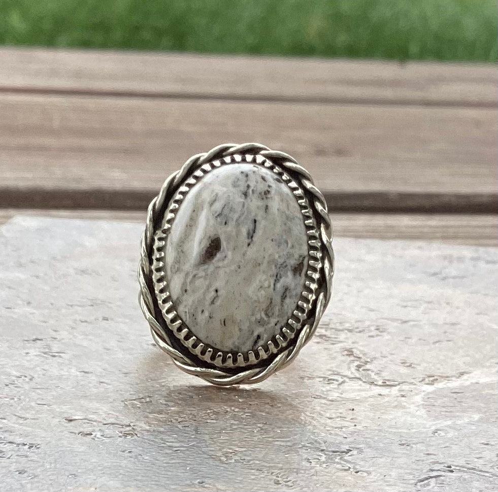 US 8.5 White Buffalo Triple Band Ring