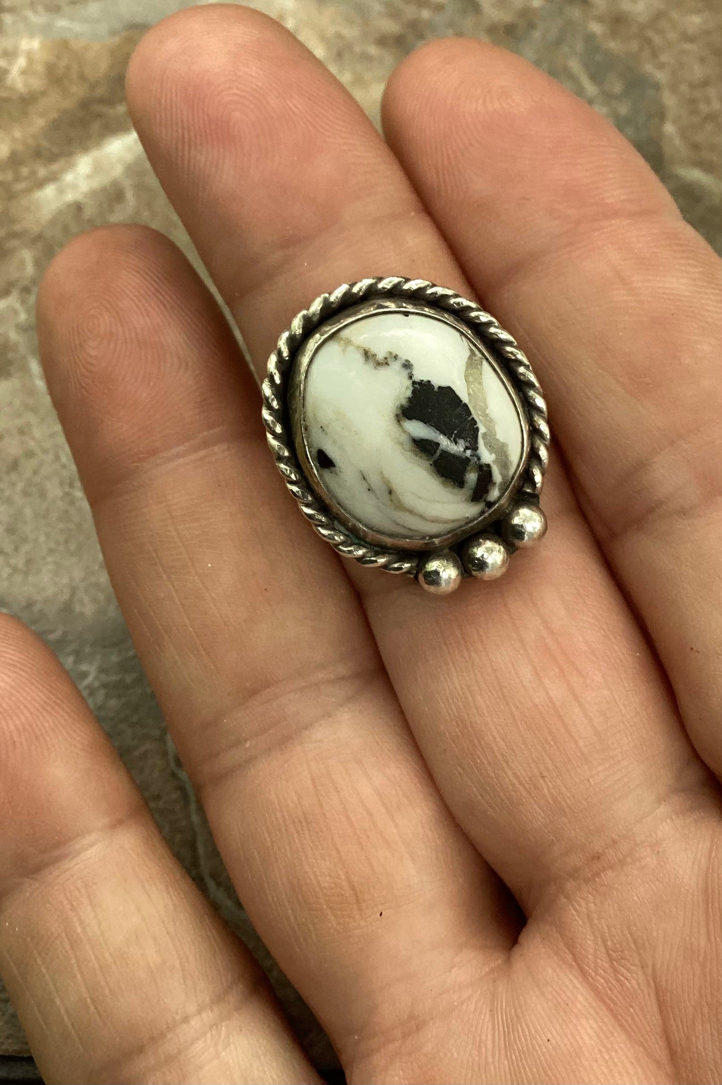 White Buffalo Ring, US 7.5