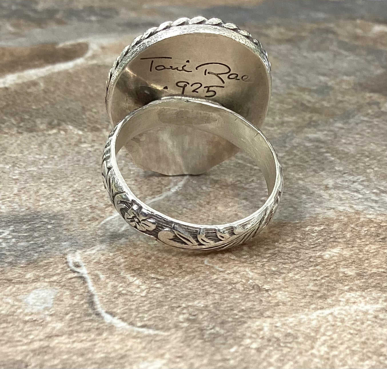 White Buffalo Ring, US 7.5