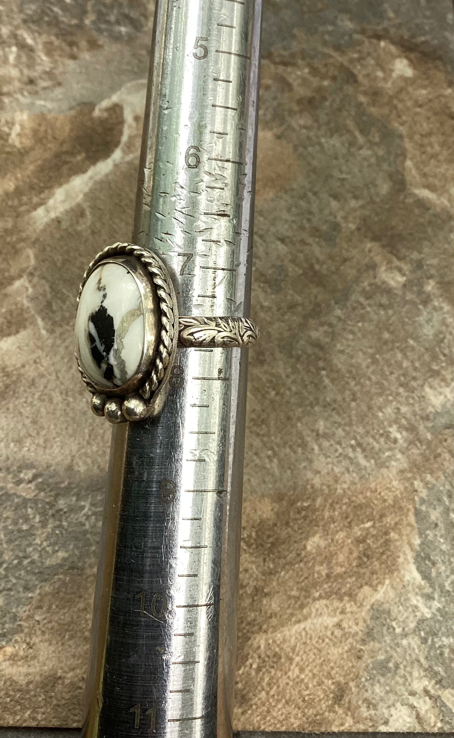 White Buffalo Ring, US 7.5