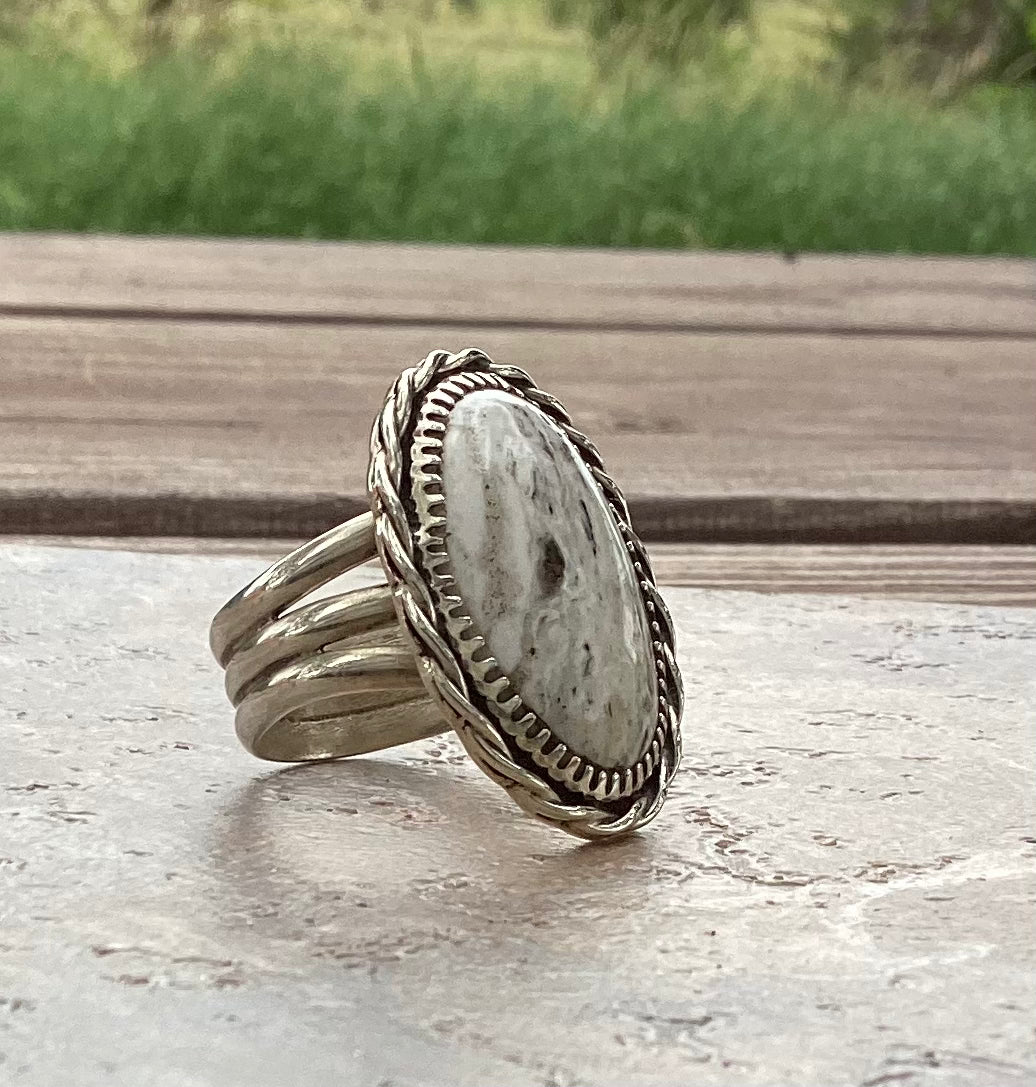 US 8.5 White Buffalo Triple Band Ring